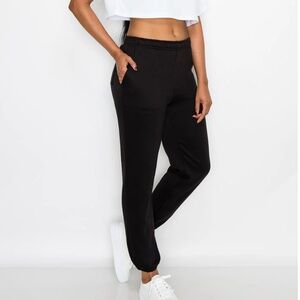 ESSENTIAL SOLID LIGHTWEIGHT FLEECE SWEATPANTS